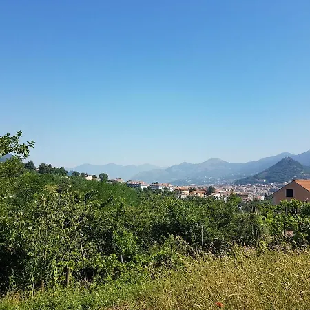 Villa Vicinus - 120 Mq - Parking - Garden Vietri