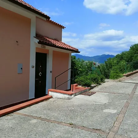 Villa Vicinus - 120 Mq - Parking - Garden *