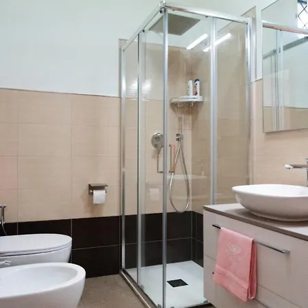 Villa Vicinus - 120 Mq - Parking - Garden